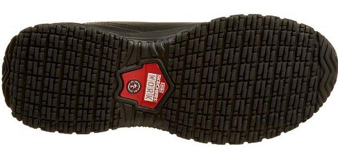 non slip oil and water resistant shoes